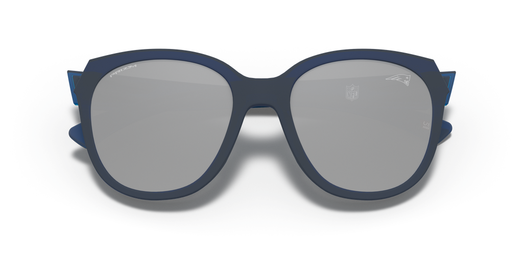 Oakley OO9433 New England Patriots Low Key Round Sunglasses