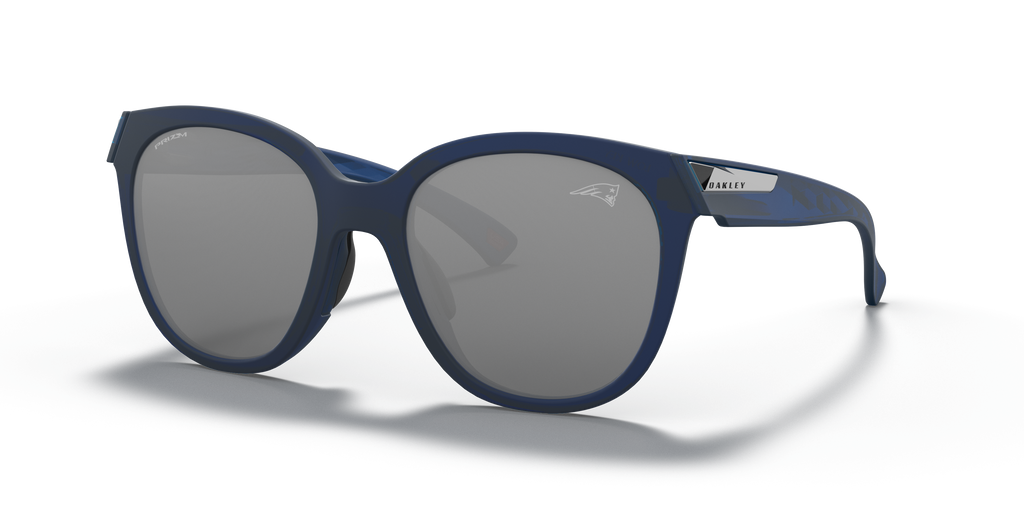 Oakley OO9433 New England Patriots Low Key Round Sunglasses