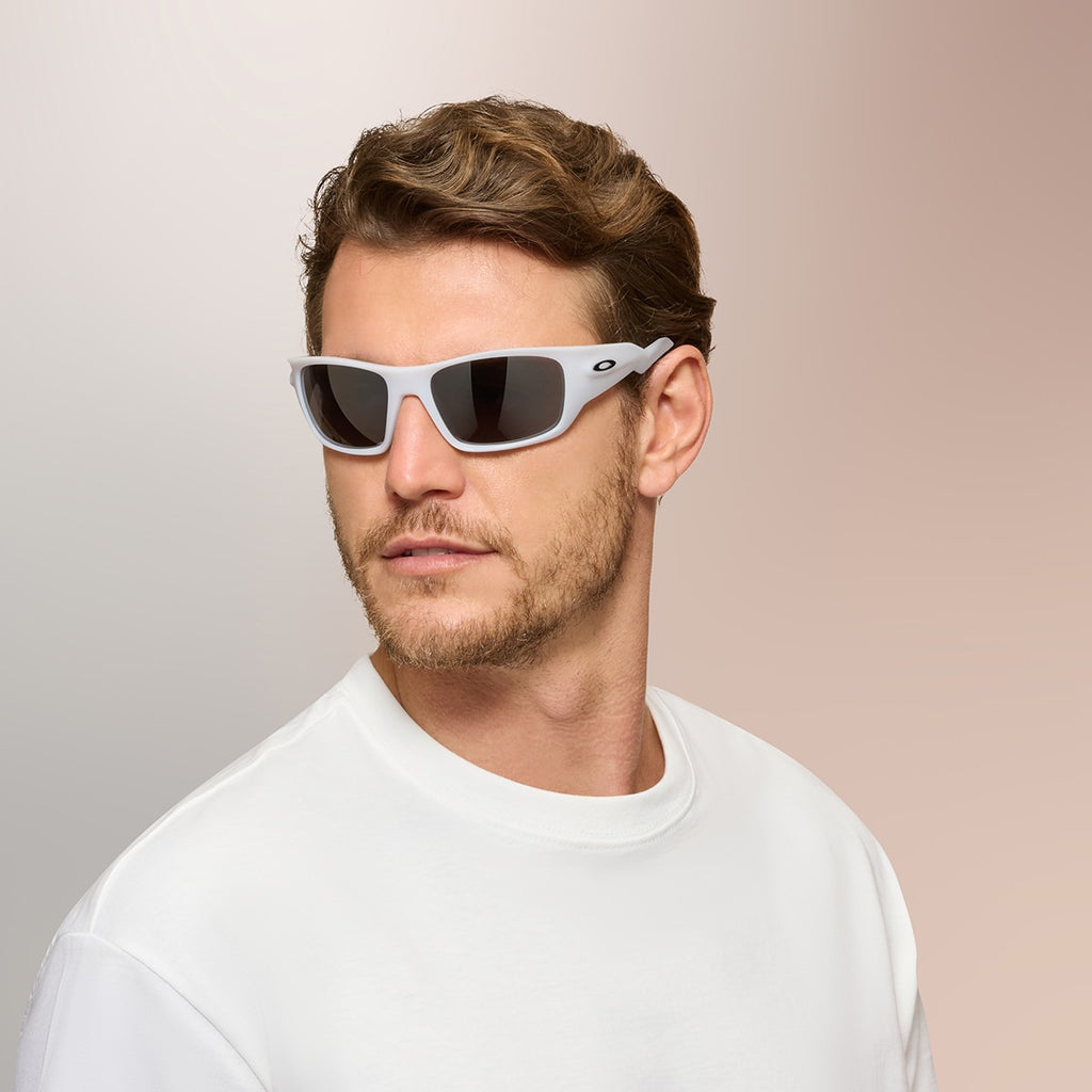 Oakley OO9486 Masseter Rectangle Sunglasses - Polished Clear